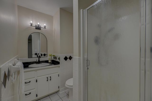 679 Marie Avenue W, Mendota Heights, MN 55118