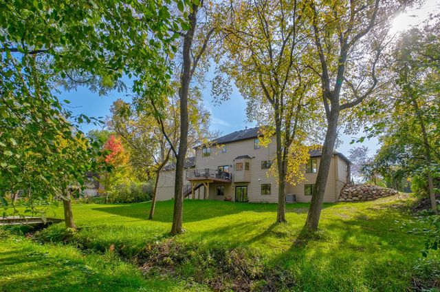 679 Marie Avenue W, Mendota Heights, MN 55118