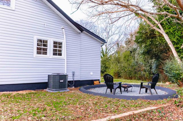 306 Martin St, Gaffney, SC 29341