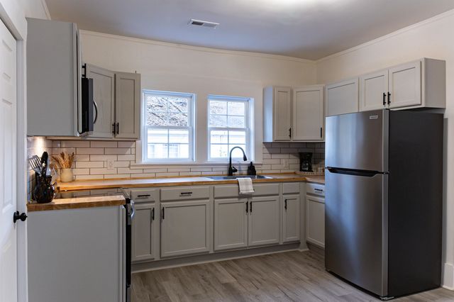 306 Martin St, Gaffney, SC 29341