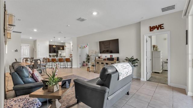 212 BERGAMOT LOOP, Davenport, FL 33837