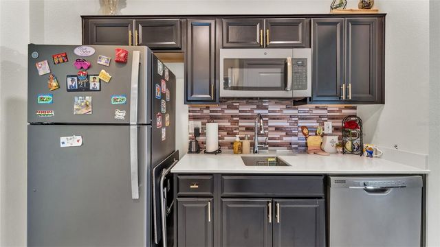 212 BERGAMOT LOOP, Davenport, FL 33837