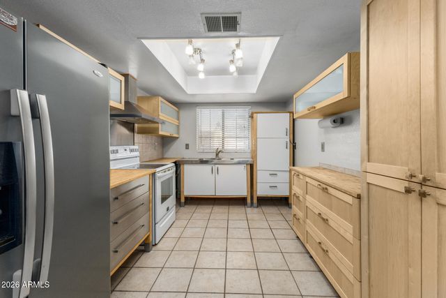 1302 W KEATS Avenue, Mesa, AZ 85202