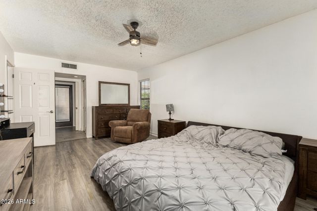 1302 W KEATS Avenue, Mesa, AZ 85202