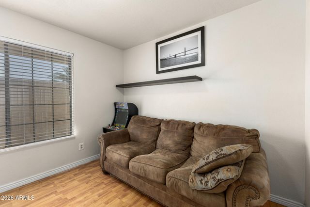 1302 W KEATS Avenue, Mesa, AZ 85202