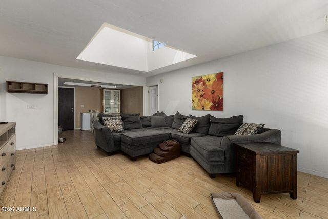 1302 W KEATS Avenue, Mesa, AZ 85202