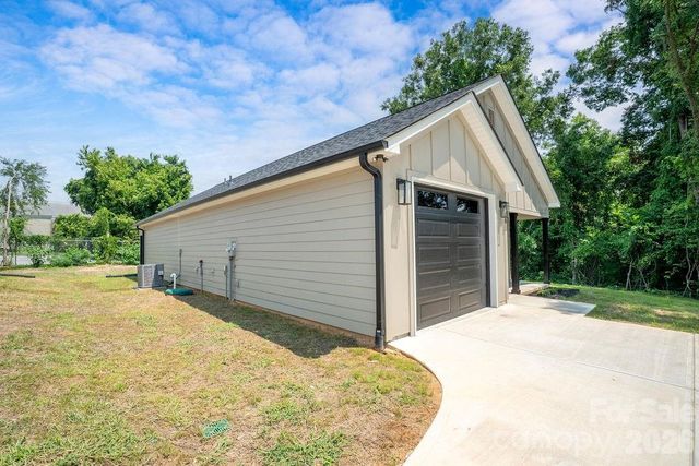 520 E Second Avenue, Gastonia, NC 28054