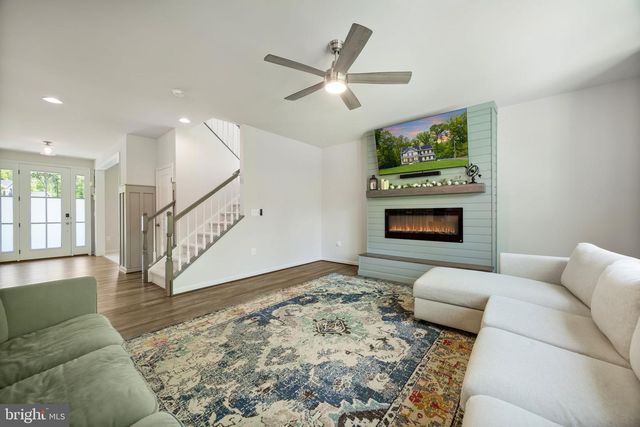 8028 ASHFORD DR, Fredericksburg, VA 22407