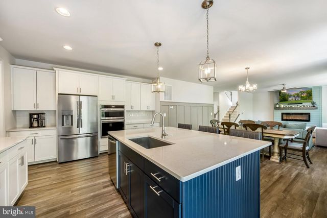 8028 ASHFORD DR, Fredericksburg, VA 22407
