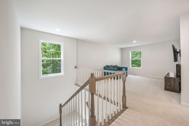 8028 ASHFORD DR, Fredericksburg, VA 22407