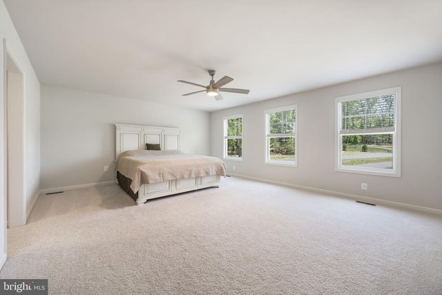 8028 ASHFORD DR, Fredericksburg, VA 22407