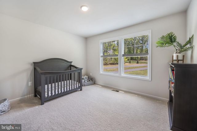 8028 ASHFORD DR, Fredericksburg, VA 22407