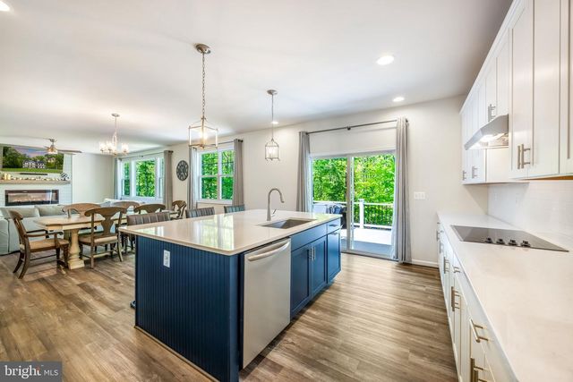 8028 ASHFORD DR, Fredericksburg, VA 22407