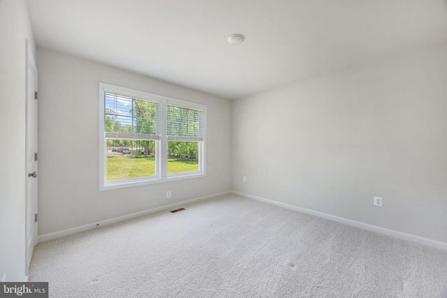 8028 ASHFORD DR, Fredericksburg, VA 22407