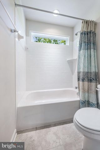 8028 ASHFORD DR, Fredericksburg, VA 22407