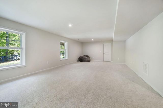 8028 ASHFORD DR, Fredericksburg, VA 22407
