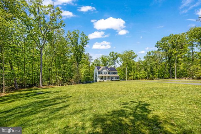 8028 ASHFORD DR, Fredericksburg, VA 22407
