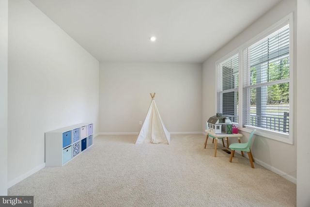8028 ASHFORD DR, Fredericksburg, VA 22407