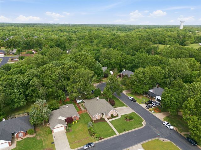 411 Gristmill, Bentonville, AR 72712