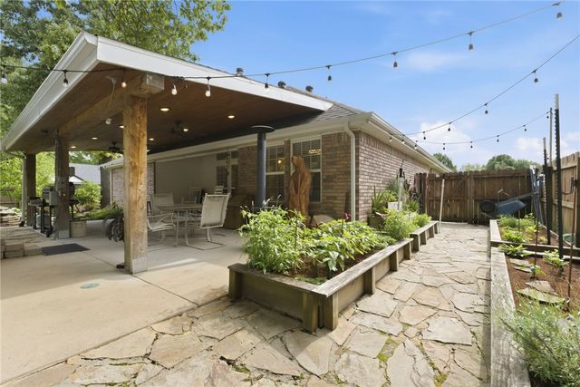 411 Gristmill, Bentonville, AR 72712
