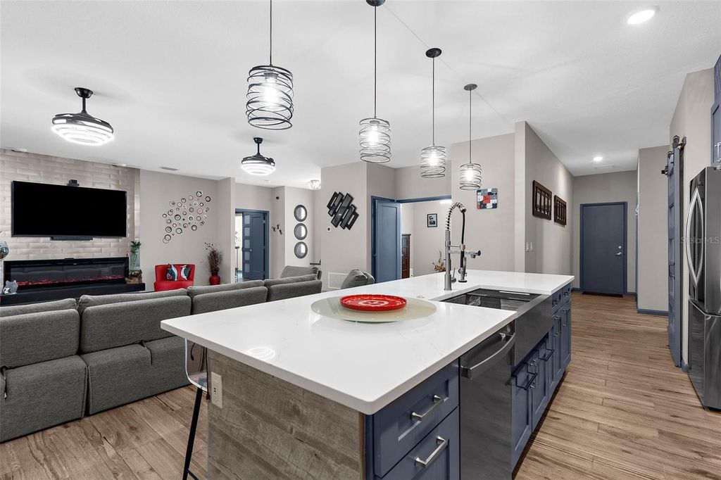 Image 23 of property listing at 1116 406TH COURT E, Myakka City, FL 34251