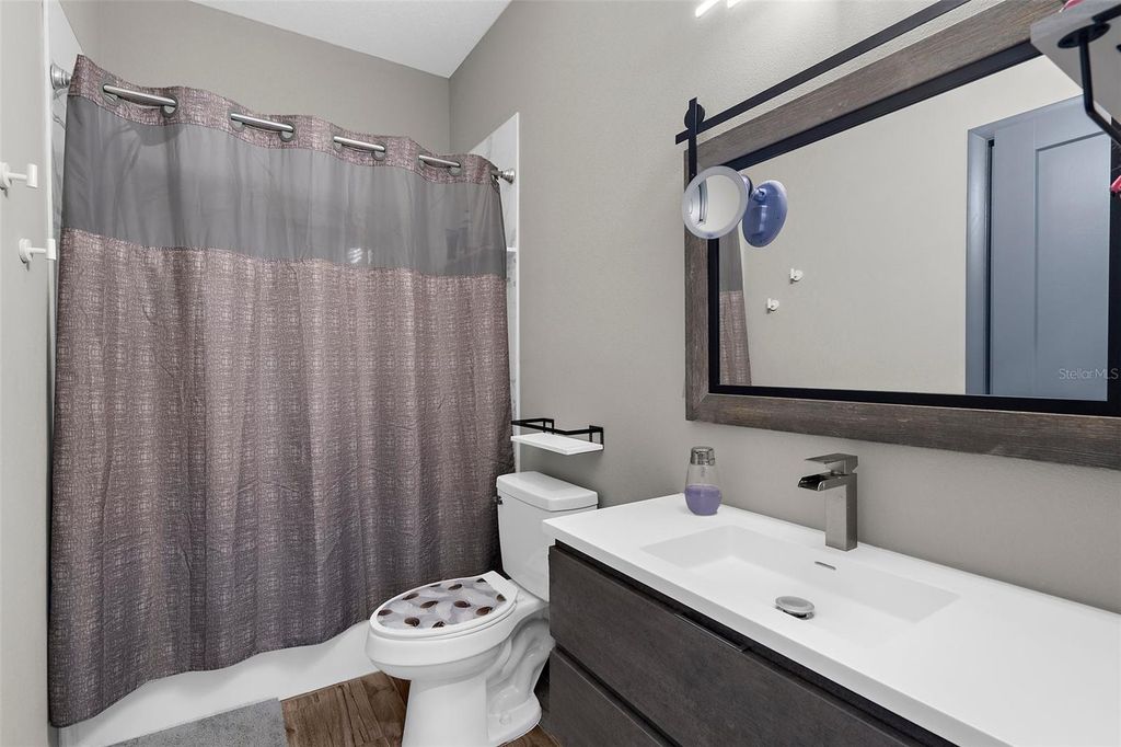 Image 35 of property listing at 1116 406TH COURT E, Myakka City, FL 34251