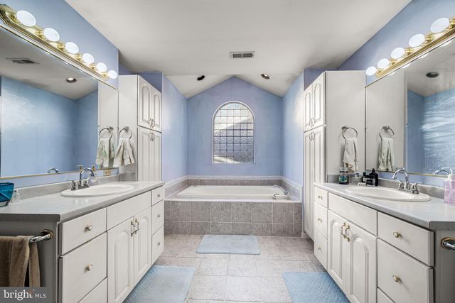 109 BLOUGH RD, Fairless Hills, PA 19030