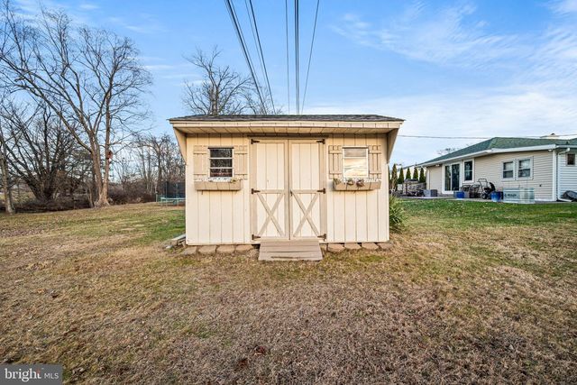 109 BLOUGH RD, Fairless Hills, PA 19030