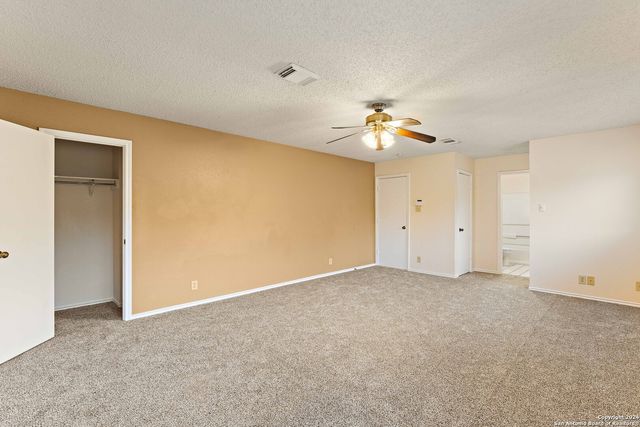 2911 QUIET PLAIN DR, San Antonio, TX 78245