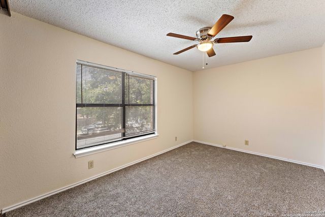 2911 QUIET PLAIN DR, San Antonio, TX 78245