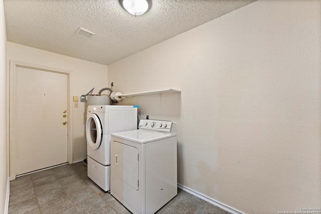 2911 QUIET PLAIN DR, San Antonio, TX 78245