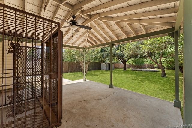 2911 QUIET PLAIN DR, San Antonio, TX 78245