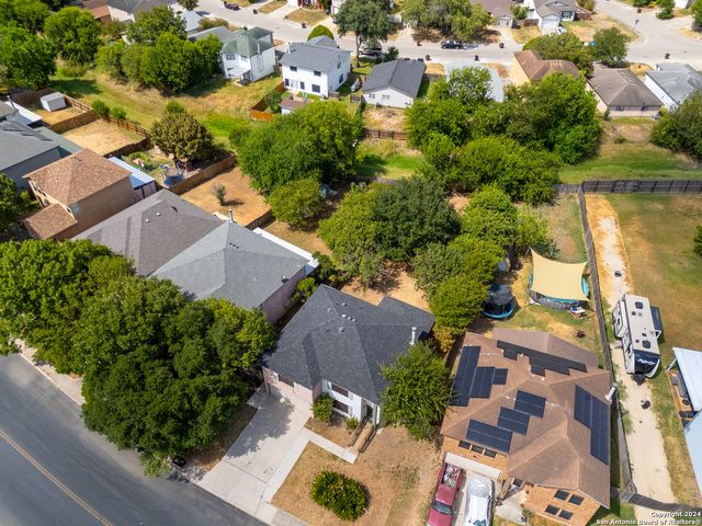 2911 QUIET PLAIN DR, San Antonio, TX 78245