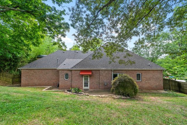 811 River Run, Clarksville, TN 37043