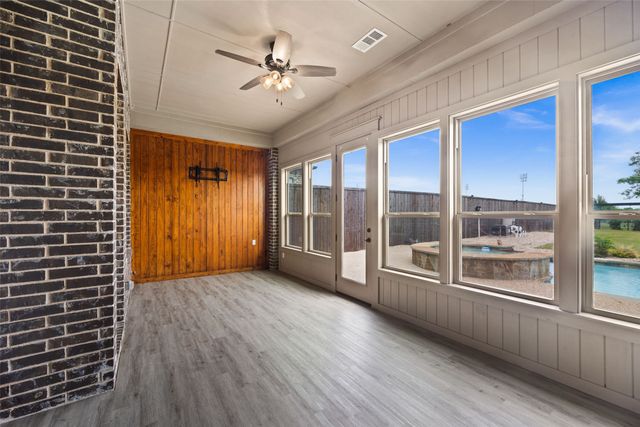 586 Mountcastle Drive, Rockwall, TX 75087