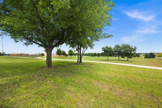 586 Mountcastle Drive, Rockwall, TX 75087