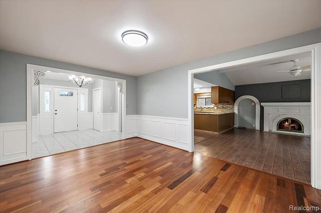 38543 Cheldon Street, Clinton Township, MI 48038