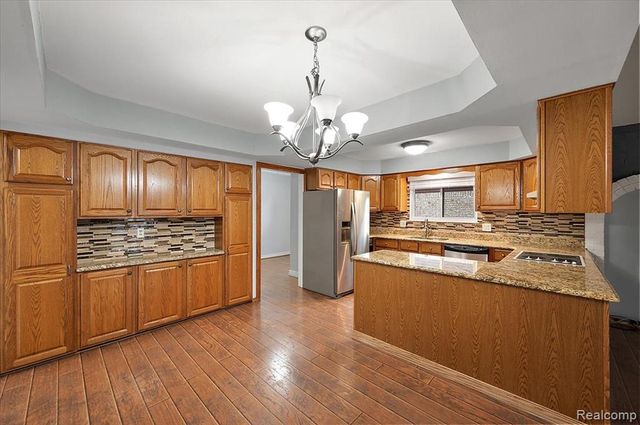 38543 Cheldon Street, Clinton Township, MI 48038