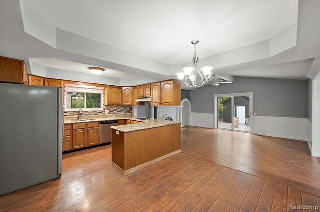 38543 Cheldon Street, Clinton Township, MI 48038