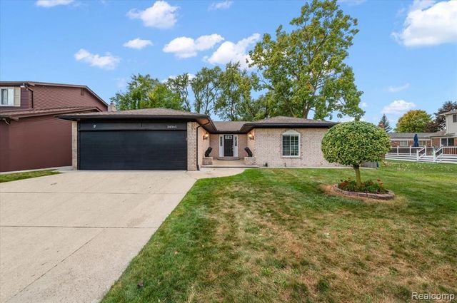 38543 Cheldon Street, Clinton Township, MI 48038