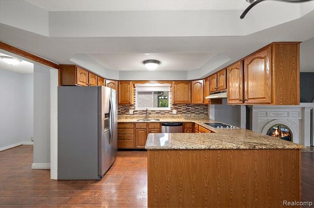 38543 Cheldon Street, Clinton Township, MI 48038