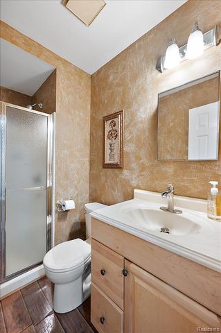 38543 Cheldon Street, Clinton Township, MI 48038