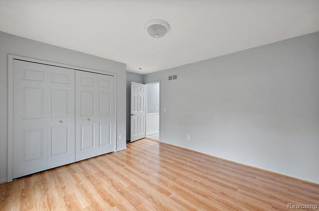 38543 Cheldon Street, Clinton Township, MI 48038