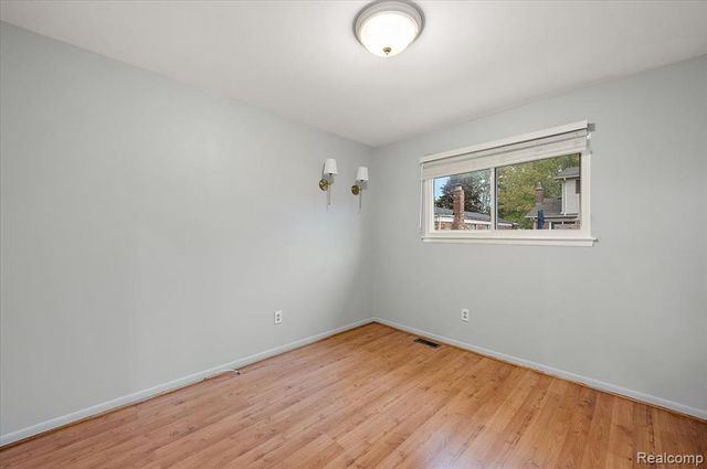 38543 Cheldon Street, Clinton Township, MI 48038