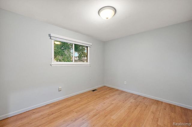 38543 Cheldon Street, Clinton Township, MI 48038