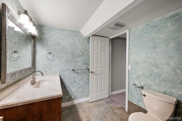 38543 Cheldon Street, Clinton Township, MI 48038