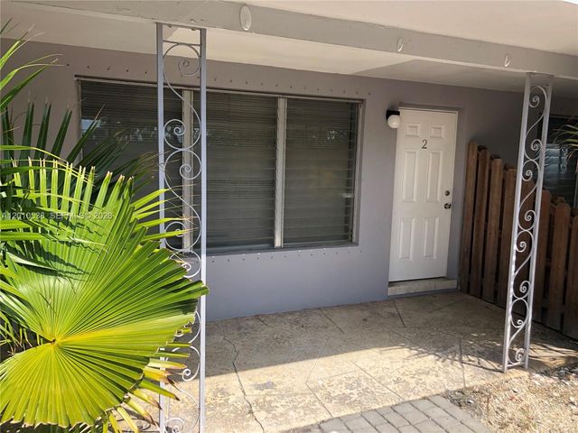 1028 NE 16th Ter 2, Fort Lauderdale, FL 33304