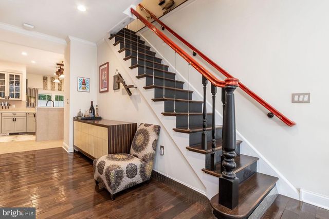 81 S MAIN ST, Lambertville, NJ 08530