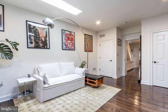 81 S MAIN ST, Lambertville, NJ 08530
