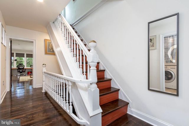 81 S MAIN ST, Lambertville, NJ 08530
